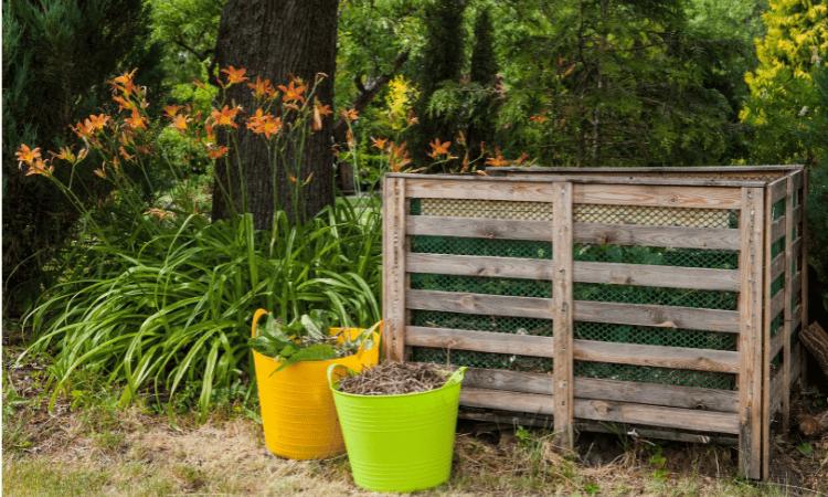 Ne gaspillez plus vos déchets alimentaires : ce composteur de jardin est à  prix resserré